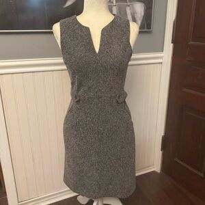 Lands’ End Women’s Gray Sleeveless Tween Sheath Dress Decorative Buttons Size 4